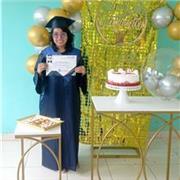 Profesora de oratoria y comunicación que imparte enseñanzas en niños de todas las edades